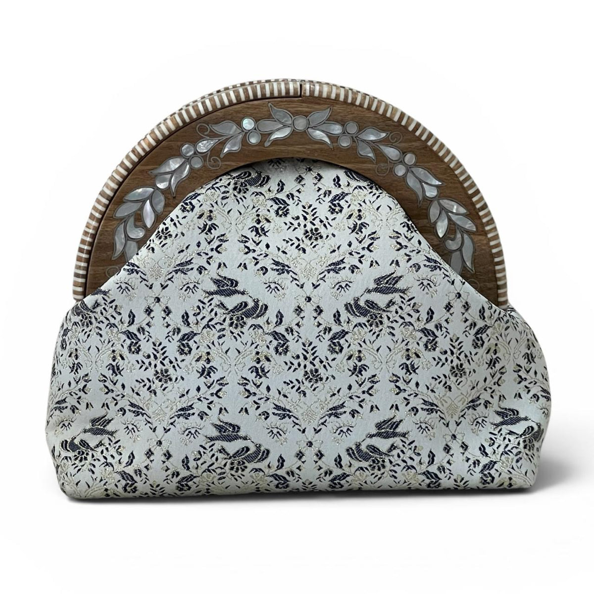 Clutch Oval Handle Sadaf With Brocard