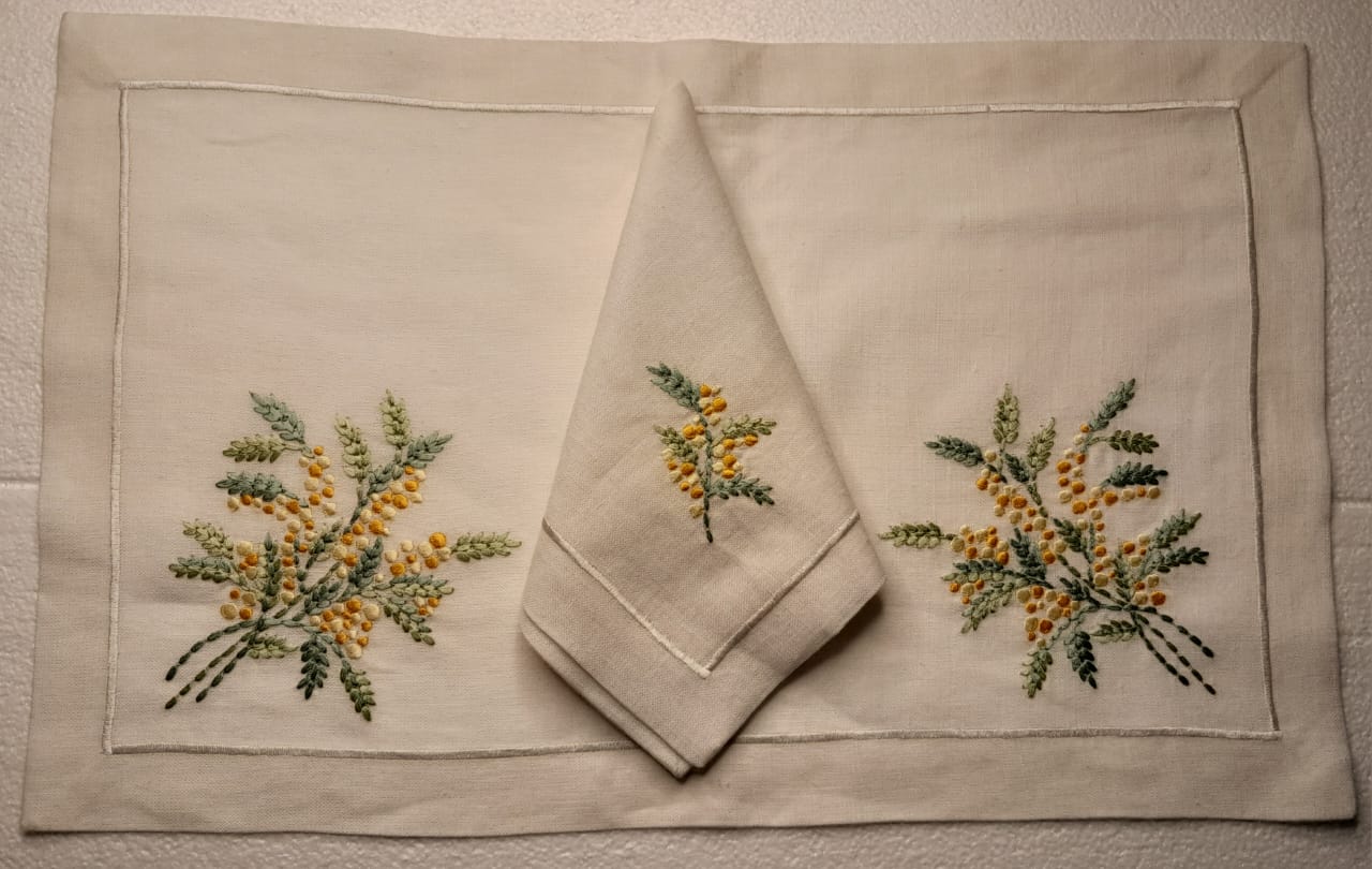 Placemat with Napkins Polycotton Embroidered- Category 1
