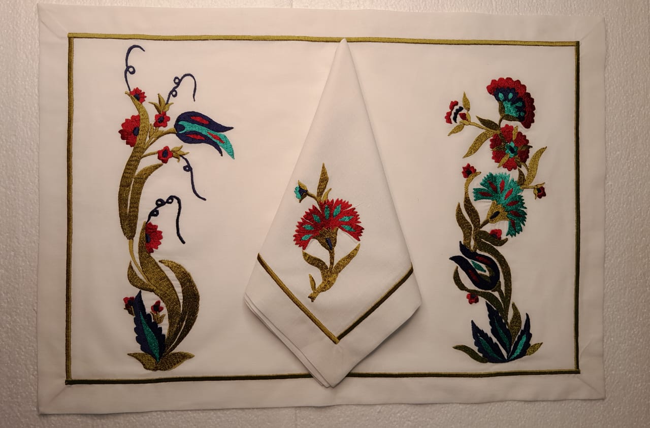 Placemat with Napkins Polycotton Embroidered- Category 1