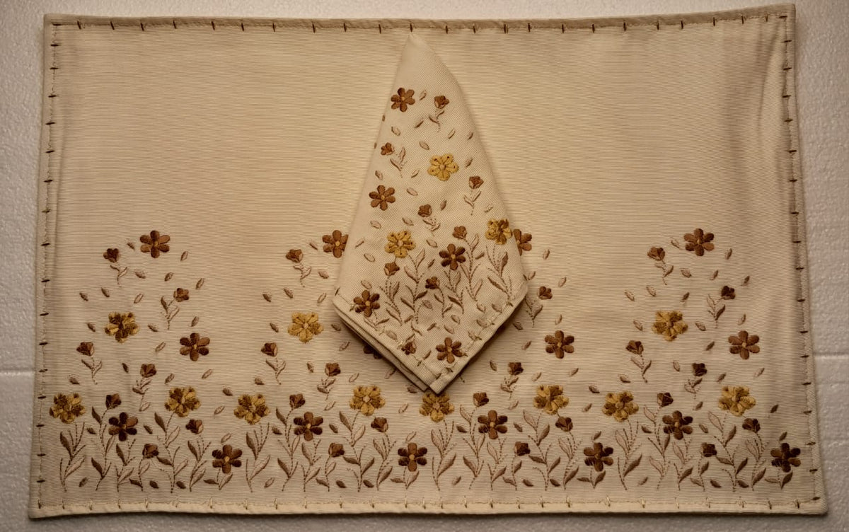 Placemat with Napkins Polycotton Embroidered-Category 4