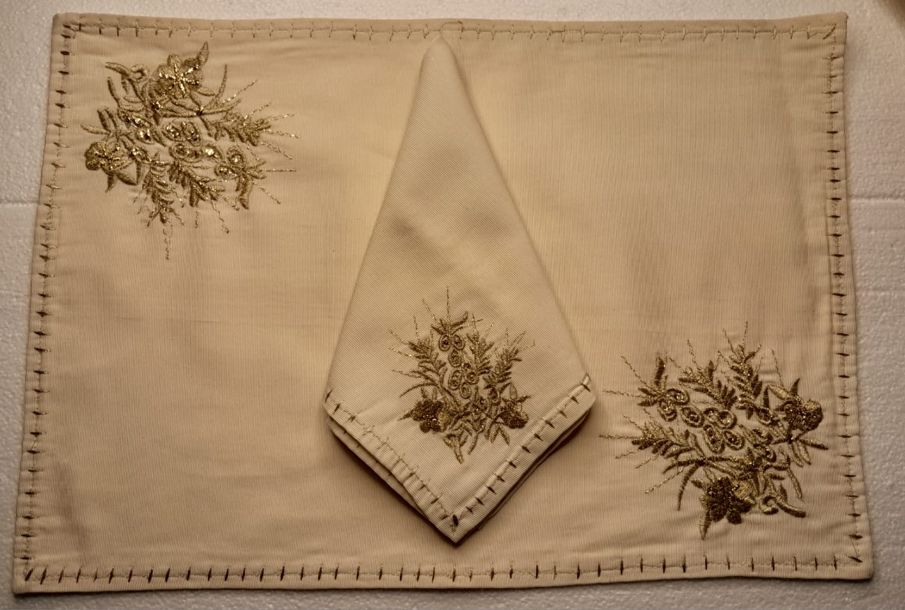 Placemat with Napkins Polycotton Embroidered-Category 4