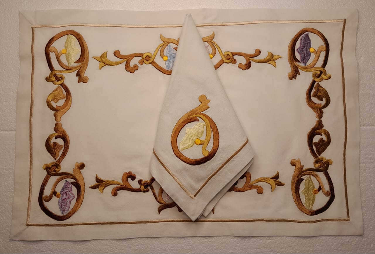 Placemat with Napkins Polycotton Embroidered-Category 4