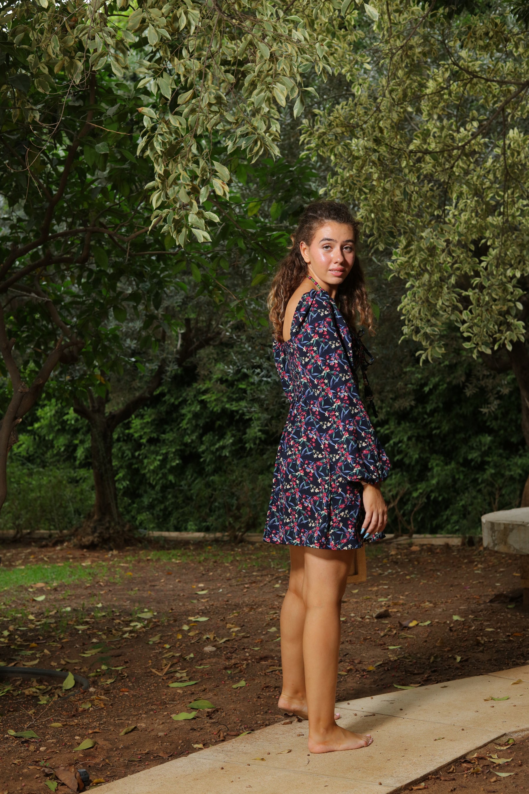 Spring Lillies Short