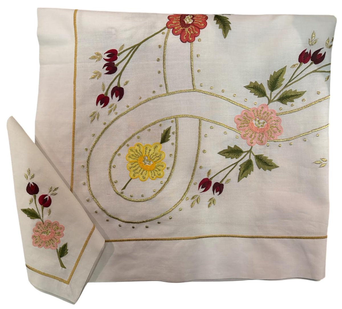 Table Cloth (1.8m*1.8m) With 6 Napkins