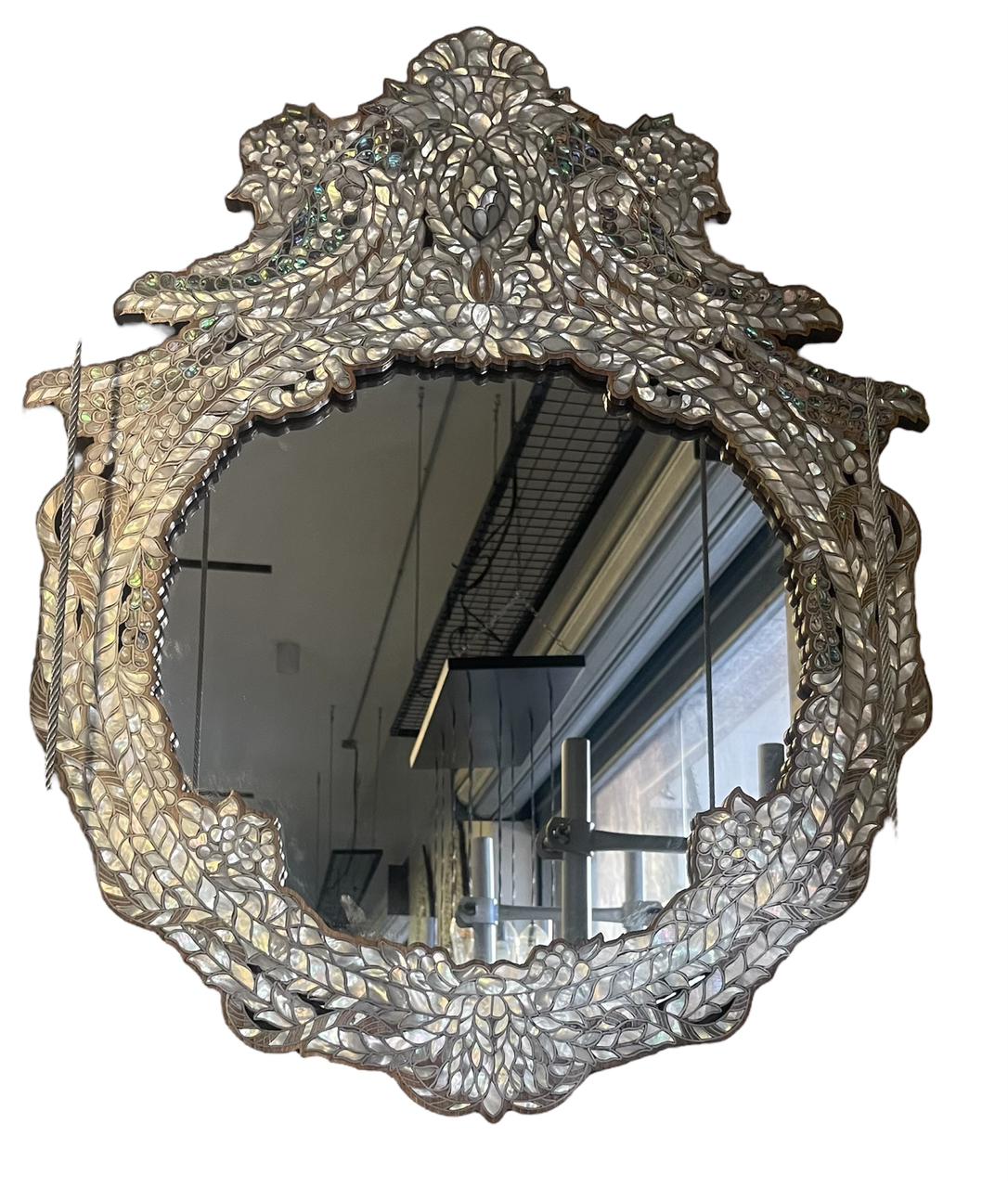 Mirror Round Perforated Solid Walnut Wood Full Inlay Seashell Mother Of Pearl With Tin